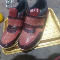 کفش|کیف، کفش، کمربند|سبزوار, قصبه شرقی|دیوار