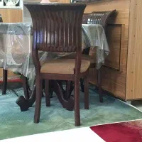 میز ناهار خوری سالم و تمیز