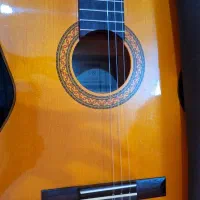 گیتار یاماها c70