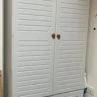 تخت و کمد بچگانه کاملا سالم و تمیز