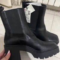 نیم بوت برند pull&bear سایز ۳۹