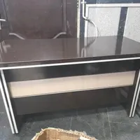میز تحریر و اداری