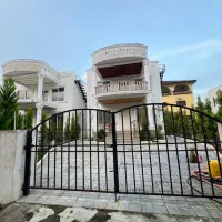 ۳۰۰زمین ۳۰۰بنا سند