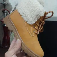 بوت بچگانه اورجینال داخل خز دار سایز ۳۲
