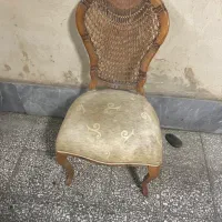 دوعدد صندلی نشیمن