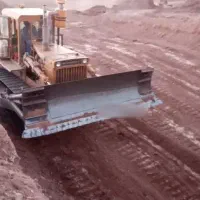 بلدوزر کوماتسو ۸۵