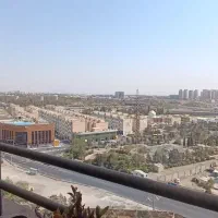 برج پارامیس و برج آسمان دریاچه چیتگر