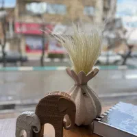 گلدان و مجسمه های دکوراتیو