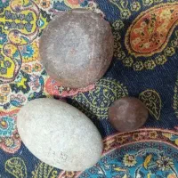 سنگهایی ازقدیم که مربوط به بیش از۶۰سال|کلکسیون اشیاء عتیقه|نیشابور, گنبد سبز|دیوار