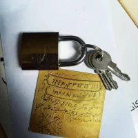 کلید.حک شده.دقیق.اینه بینی