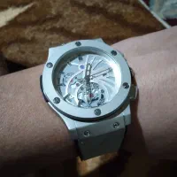 ساعت نو سالم و زیبا