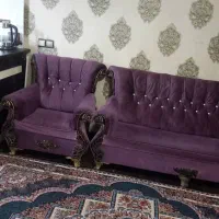 مبل همراه با میز ها.