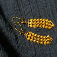 گوشواره ۲۰۰بالای تابلو