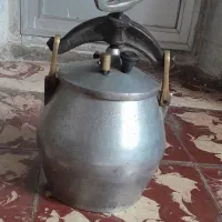 زود پز قدیمی|ظروف پخت‌وپز|سقز, |دیوار