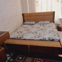 تخت دو نفره عرض 180 همراه باتشک|تخت و سرویس خواب|قرچک, زیبا شهر|دیوار