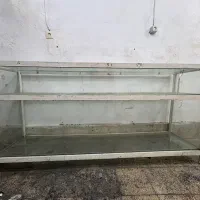 ویترین شیشه ای