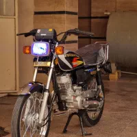 ۱۲۵ پیشرو|موتورسیکلت|شاهین‌شهر, خبرنگار|دیوار