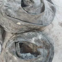 تعدادی تیوپ کامیون و خاور