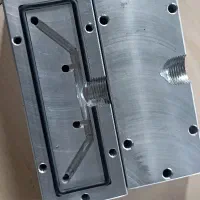 خدمات تراشکاری و فرزکاری با دقت بالا