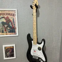 گیتار الکتریک Fender Stratocaster کاملاً نو|گیتار، بیس، امپلیفایر|سنندج, |دیوار