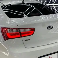 کیا ریو وارداتی ۲۰۱۵فنی سرحال شاسی و ستون‌ها سالم