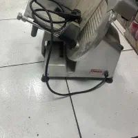 کالباس بر ایتالیایی omas