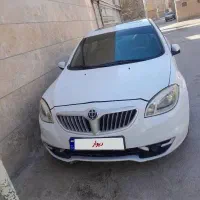 برلیانس ۳۳۰