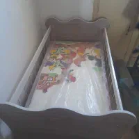 تخت|تخت و صندلی بچه|همدان, |دیوار