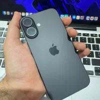 iPhone 16 normal