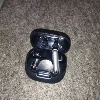 لیبرتی ۴ ان سی تک گوش راست