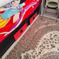 یک عددتخت چوبی ویک عددتخت فلزی یه نفره با تشک|تخت و سرویس خواب|هشتگرد, فاز ۲ مهستان|دیوار