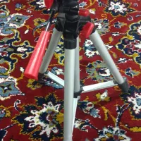 پایه دوربین و تراز لیزری