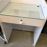 تعدادی کانتر تک نفره MDF کاملاً سالم