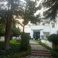 آقایی140متربرج-فول-مشاعات-فعال2نبش-ورودی-حیاط-مشجر