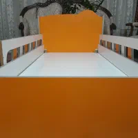 تخت کودکی و نوجوانی