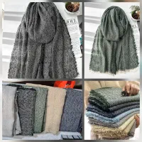 تعدادی شال پاییزه به قی‌مت پارسال