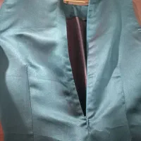 کت وسارافن|لباس|رباط‌کریم, رباط‌کریم|دیوار