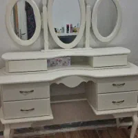 میزآرایشی