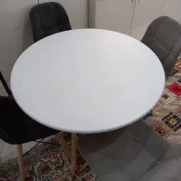 میز نهار خوری گرد  mdfصحیح و سالم|میز و صندلی غذاخوری|تهران, جوادیه|دیوار