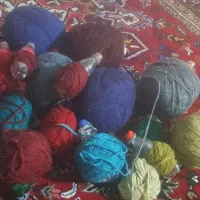 مقداری نخ فرش درجه یک