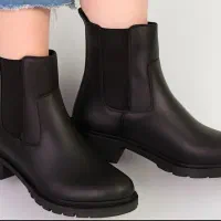 نیم بوت بغل کش|کیف، کفش، کمربند|کاشان, گبرها|دیوار