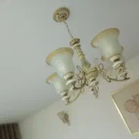 لوستر و یه جفت دیوارکوب
