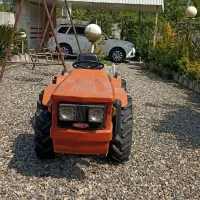 تراکتور گلدونی مدل ۸۳