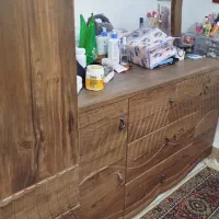 کمد جادار و بزرگ بهمراه میز ارایش|جاکفشی، کمد، دراور|زابل, |دیوار