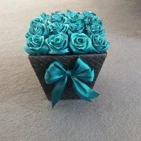 گل هدیه برای هر مناسبتی با رنگ دلخواه شما|گل مصنوعی|یاسوج, |دیوار