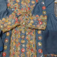 لباس بنارسی|لباس|ایرانشهر, |دیوار