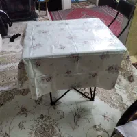 میز تاشو جنس خوب محکم حمل آسان|میز و صندلی غذاخوری|قم, انسجام|دیوار