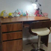 میز تحریر و یا میز  کامپیوتر