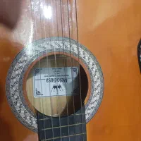 گیتار در حد نو