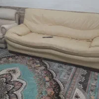 مبل پنج نفره جنس چرم|مبلمان خانگی و میز عسلی|اصفهان, باغ فدک|دیوار